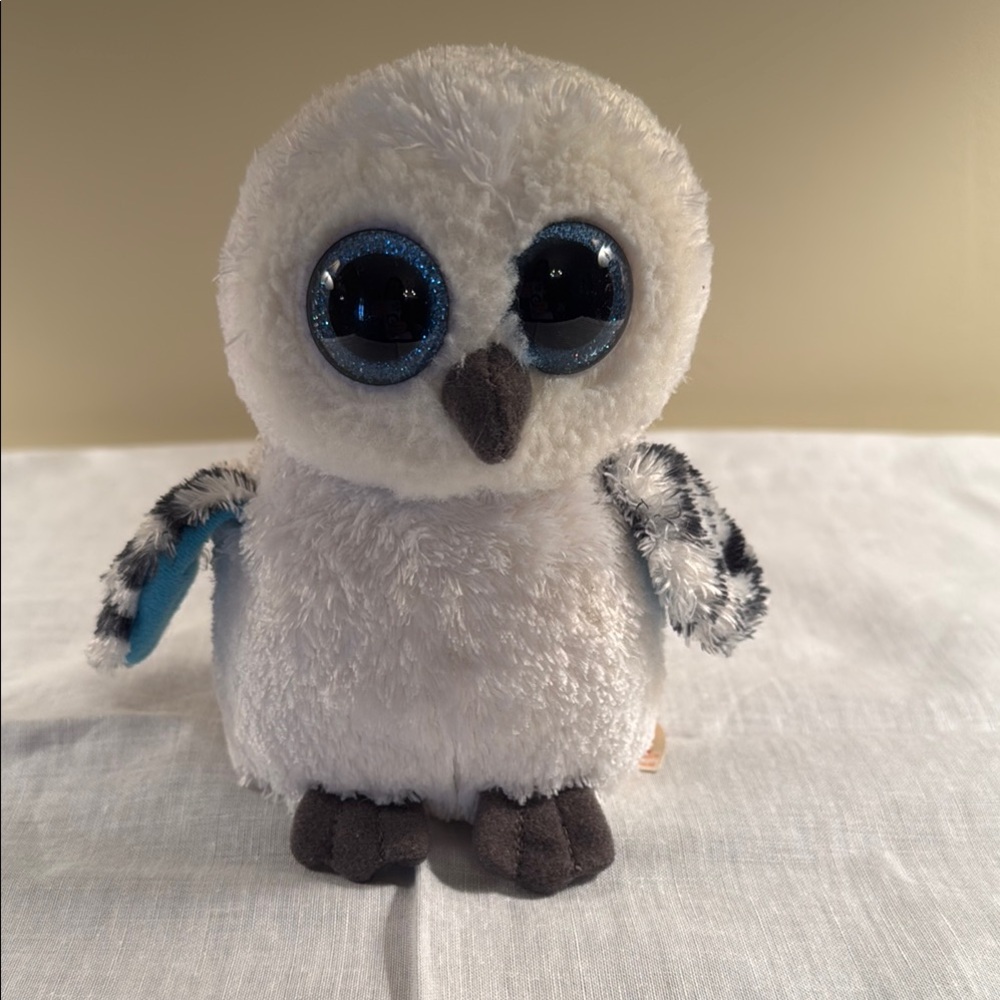 TY “Spells” White and Black Plush Owl Toy. Nice Condition